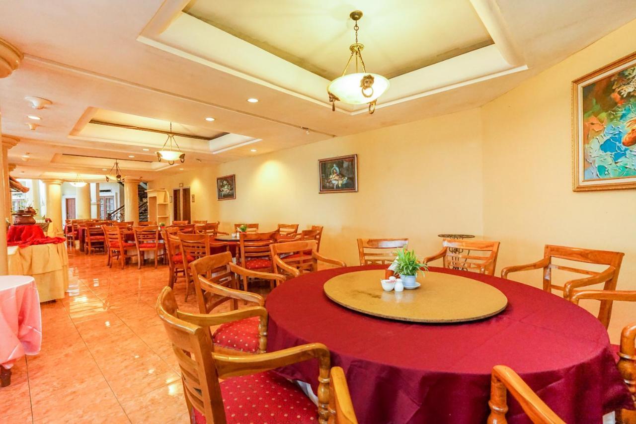 Oyo 395 Tretes Raya Hotel Prigen Exterior foto
